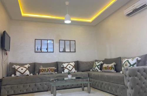 Oulad Khallouf Apartment | La Joie de Vivre