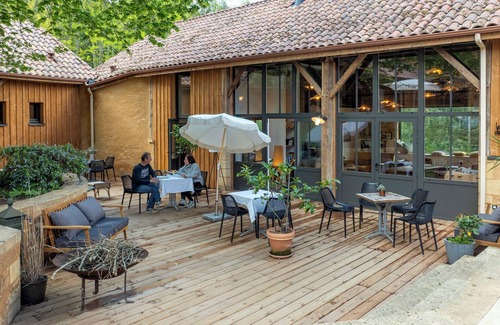 Le Buisson-de-Cadouin House | La Jolie Vie - La Cabane: Scandinavian simplicity