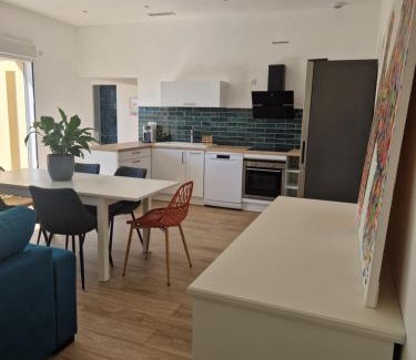 Virsac House | La jolie Pradelle
