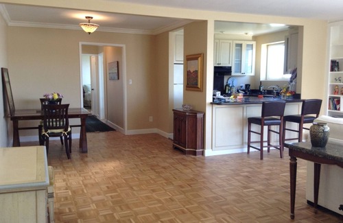 Village of La Jolla Condo | La Jolla Cove Ocean Views. 31 night min. Save $1000. Two bdrm, 2 bath.n