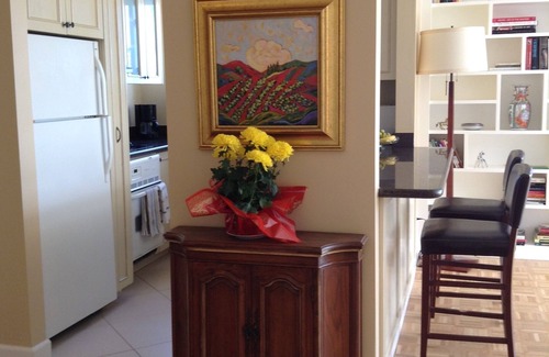 Village of La Jolla Condo | La Jolla Cove Ocean Views. 31 night min. Save $1000. Two bdrm, 2 bath.n