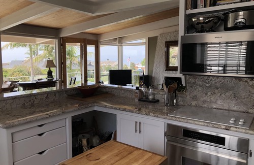 La Jolla Mesa House | La Jolla House with a Pool, yard and views.