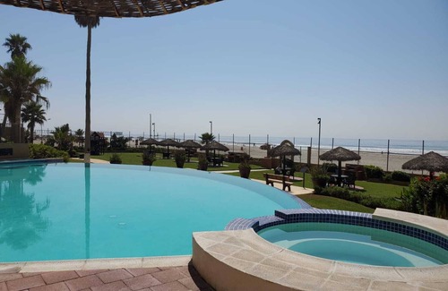 Centro Playas Condo | La Jolla Oceanfront Condo-CENTRO Rosarito, Mexico.