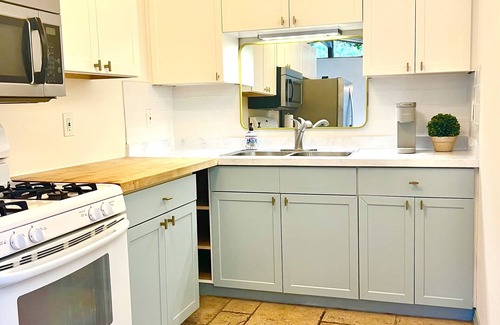 Village of La Jolla Cottage | La Jolla Sea Cottage - walk to the beach and downtown