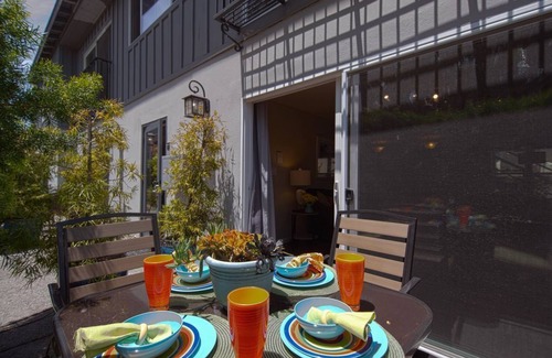 La Jolla Shores Apartment | La Jolla Shores Modern Flat