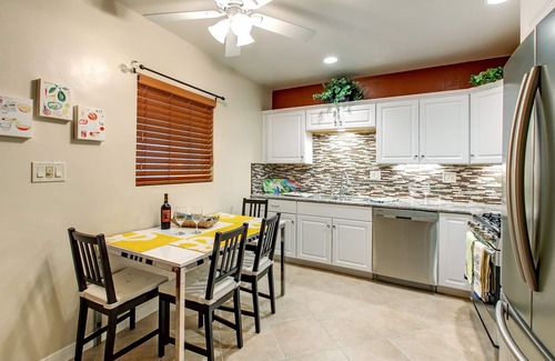La Jolla Shores Apartment | La Jolla Shores Village, Romantic Hideaway, Short stroll to beach, New upgrades