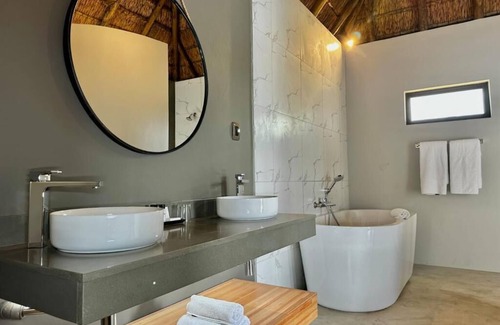 Broederstroom Cabin | La Joya Lodge Conference Centre and Spa
