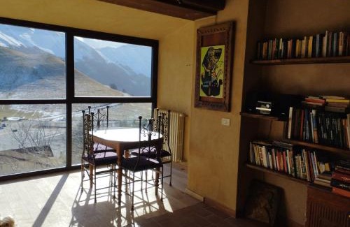 Bolognola House | La Kumari