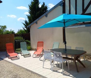 Montmorency-Beaufort House | "La Lavandière" climatisation Restauration Parking Privé