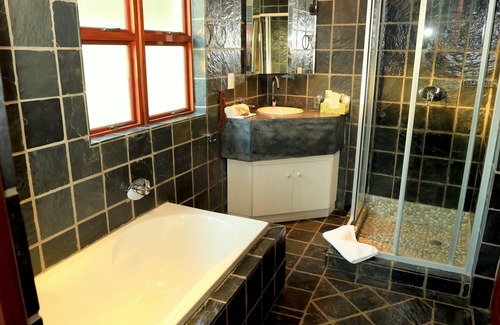 Phalaborwa House | La Lechere Guest House
