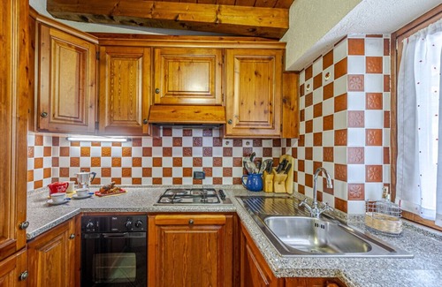 Courmayeur Apartment | La Leitery du Mont Blanc 2 - Wifi & Parking