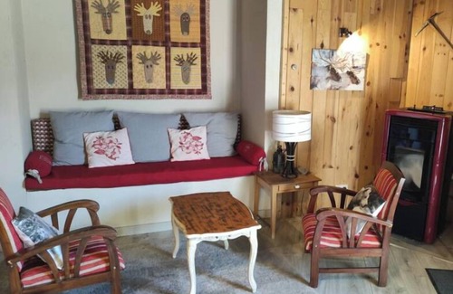 La Llagonne House | La Llagonne: village house in the mountains.