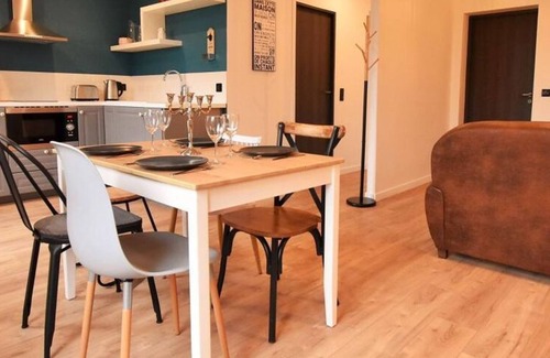 Auvers-sur-Oise Apartment | LA LOGE DU MONTCEL - 1st floor