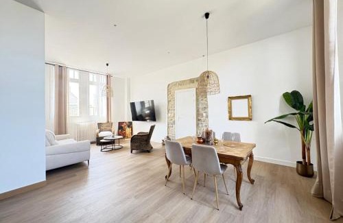 Domfront en Poiraie Apartment | La LOGE entre Pierre & Histoire