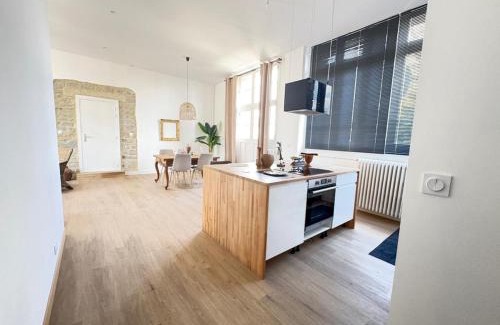 Domfront en Poiraie Apartment | La LOGE entre Pierre & Histoire