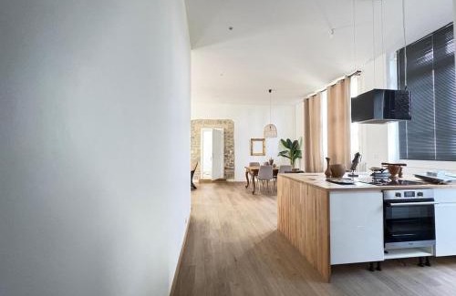 Domfront en Poiraie Apartment | La LOGE entre Pierre & Histoire