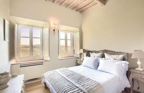 Castelfalfi Apartment | La Loggia