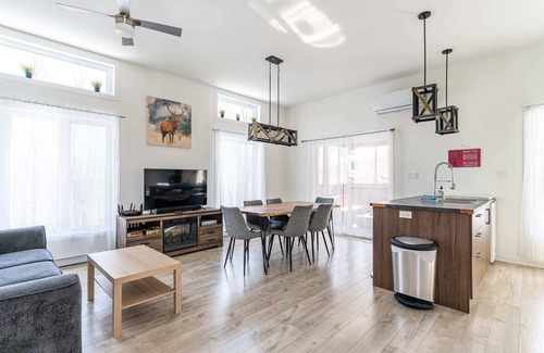 Chertsey Ski Chalet | La Loutre | hot tub | sauna | dogfriendly