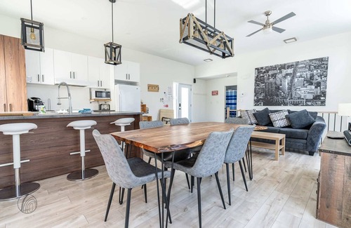 Chertsey Ski Chalet | La Loutre | hot tub | sauna | dogfriendly