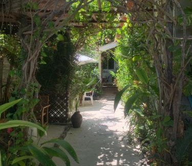 Dhangethi Bed & Breakfast | La Luna Boutique Dhangethi