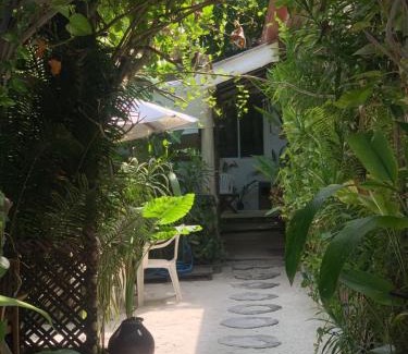 Dhangethi Bed & Breakfast | La Luna Boutique Dhangethi