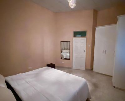 Blantyre Apartment | La Luna Homes