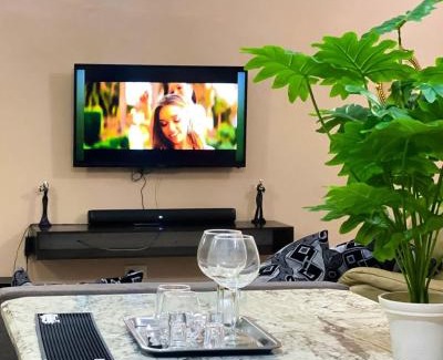 Blantyre Apartment | La Luna Homes