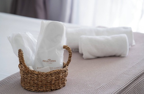 Troulos Hotel | La Luna Hotel