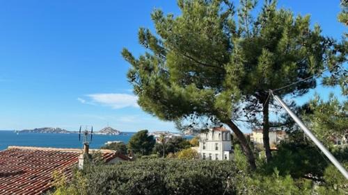 Bompard Bed & Breakfast | La LUNA of MARSEILLE - VILLA D'ARCHITECTE B&B