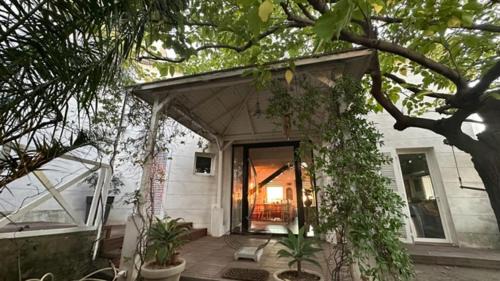 Bompard Bed & Breakfast | La LUNA of MARSEILLE - VILLA D'ARCHITECTE B&B