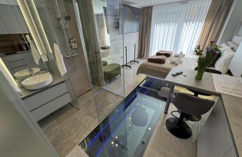 Nasice Hotel | La Luna Petite Suite Deluxe with Free Jacuzzi, Bikes & Covered Parking