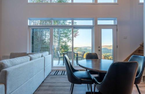Saint Come House | La Luxueuse Spa et Montagne de Ski Chalet NEUF