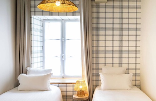Le Mont-Saint-Michel Hotel | La Mère Poulard