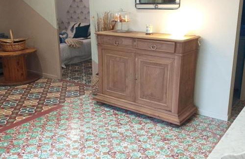 Saint-Hippolyte House | la maison du bonheur