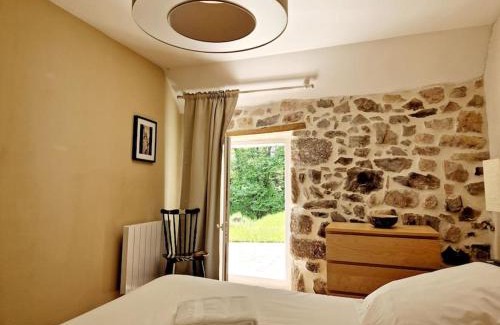 Golinhac House | La Maïoun, entourée de la forêt au calme