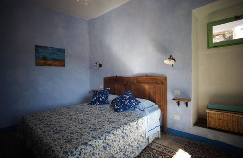 Villaggio delle Mimose House | La Madeleine - The House beyond time
