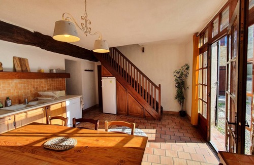 Portes-en-Valdaine Cottage | La Magnanerie: Provencal setting with swimming pool