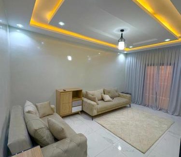 Rao Apartment | La main noire