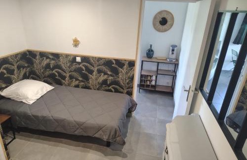 Saint-Just-Saint-Rambert Bed & Breakfast | La Maison des Unchats