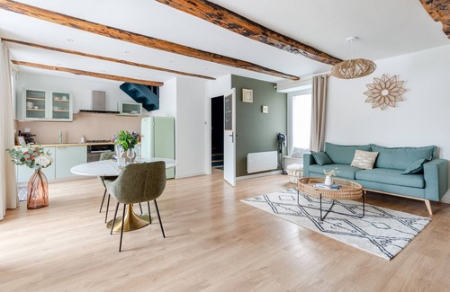Saint-Meloir-des-Ondes House | La Maison Melo - Jacuzzi et Sauna - proche de la plage