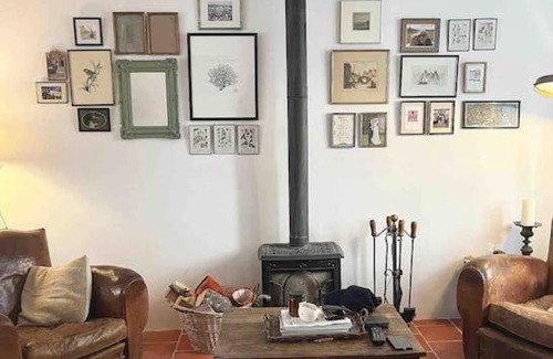 Sainte-Colombe-sur-lHers Villa | La Maison de Mama C: Charming french village home