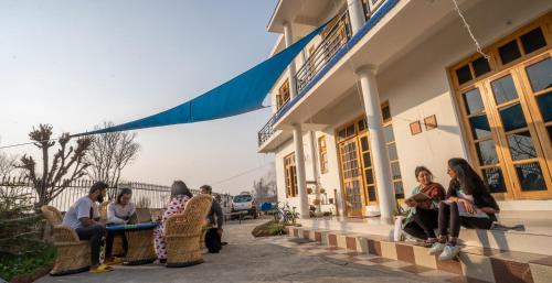 Gunehr Bed & Breakfast | La Maison - A Boutique Bed and Breakfast