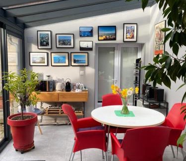 Caisnes Bed & Breakfast | La Maison Angèle