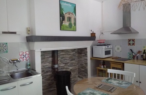 Labarthe-Bleys House | La maison au tilleul 2 people weekly rental with air conditioning