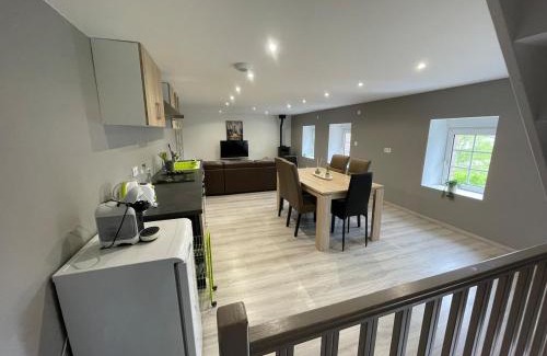 Nayemont-les-Fosses Apartment | La Maison Bleue, logement confortable au cœur des Vosges