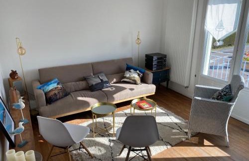Blainville-sur-Mer House | La maison bleue vacance et jardin, la mer à 550 m