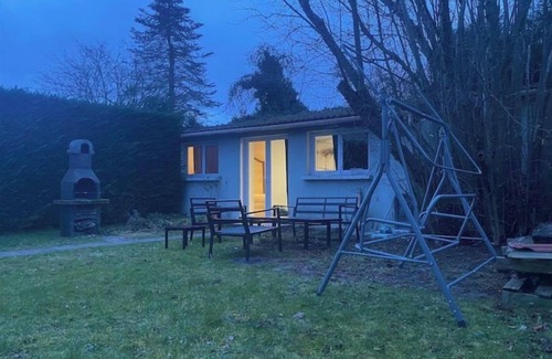 Noyer Renard House | La maison bleue (4 km from Orly airport without planes)