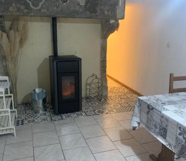 Remoncourt Apartment | la maison bleue appart 1