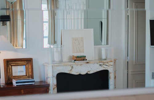 Ampus Bed & Breakfast | La Maison bleue