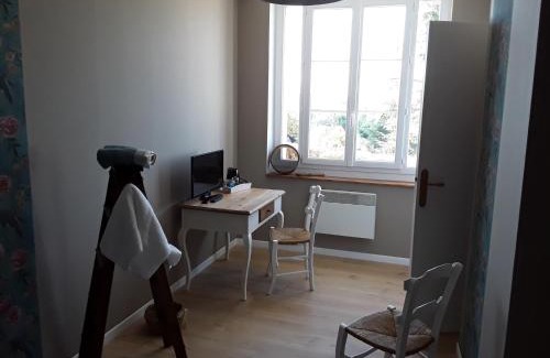 Rosieres Bed & Breakfast | La Maison Bleue - La Belle Epoque